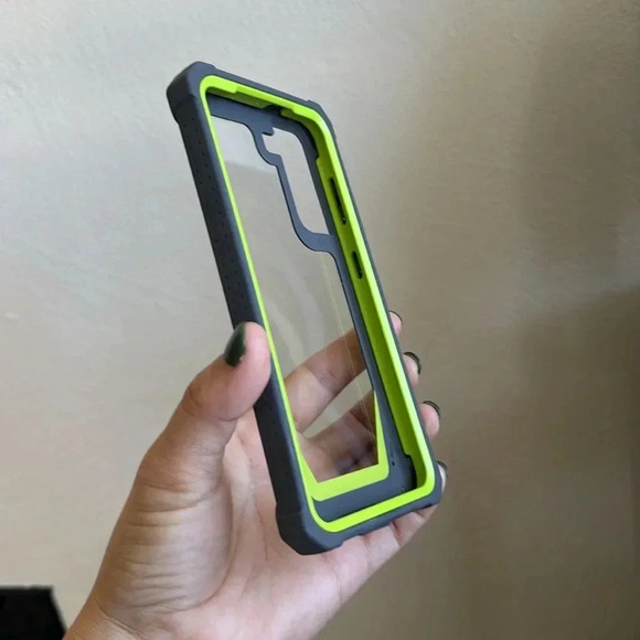 Galaxy S21 Protective Cover | Gray and Green - Picture 6 of 8